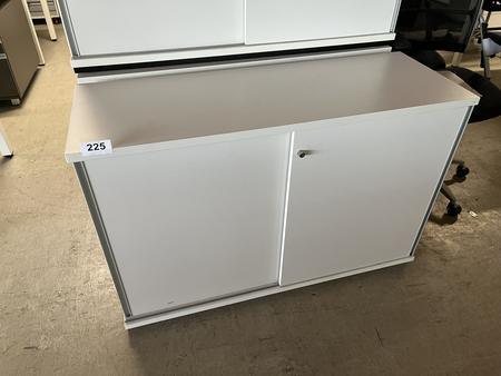 Aktenschrank 120/78 cm mit Schiebetüre 2 Ordnerhöhen Aktenschrank 120/78 cm mit Schiebetüre 2 Ordnerhöhen