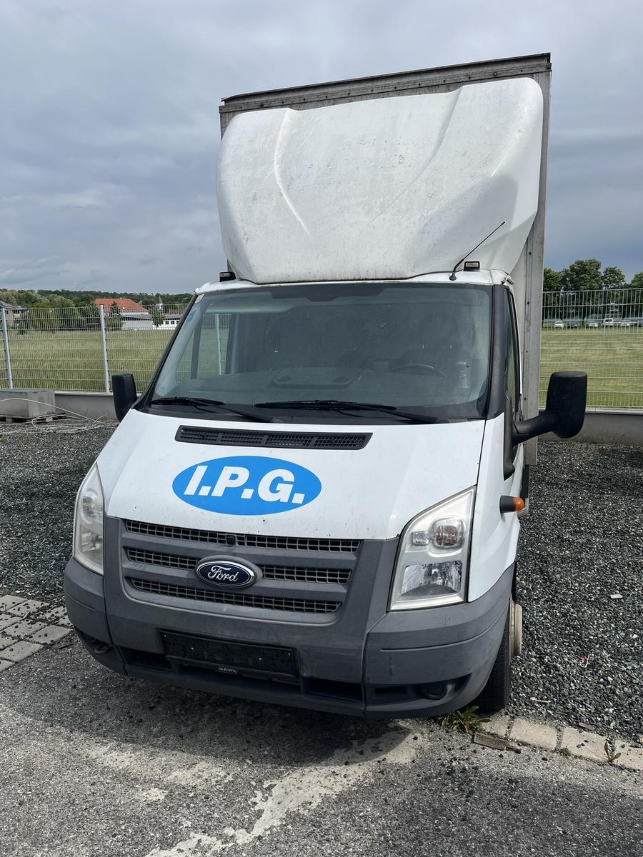 Ford Transit mit Kofferaufbau, B - Fahrzeug, mit Hebebühne, Motorschaden, BJ 03/2013, weiß, Diesel, 114 kW,  Doppelbereifung hinten,  303.491 KM, Fahrgestellnummer WF0FXXTTFFCL38809?d=2025-05-23 19:54:45