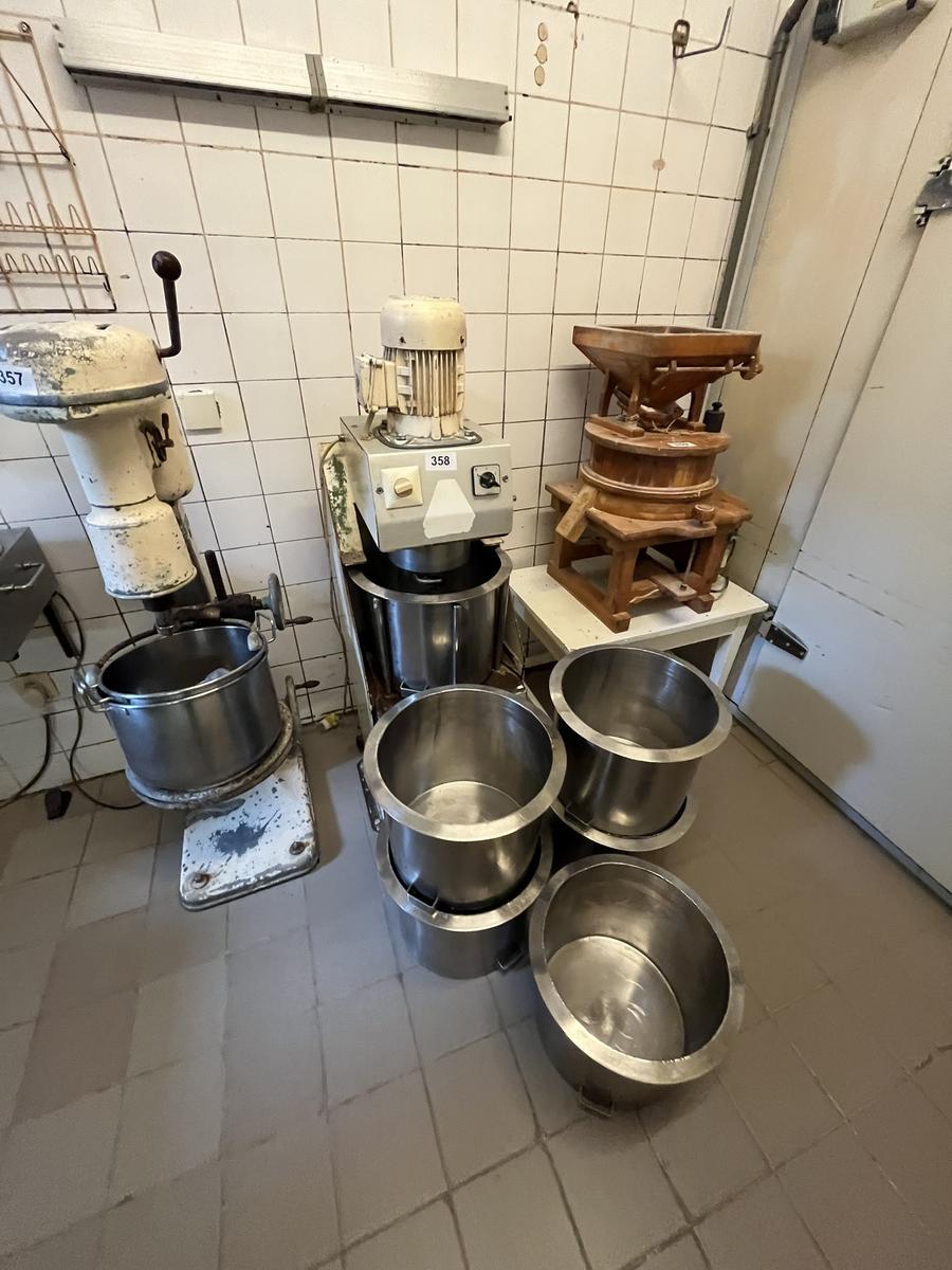 Krenn Knetmaschine, 2 stufig, 380V, 1450/500/460 mm?d=2025-05-24 02:01:16