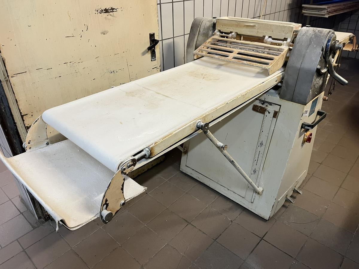 Mehlhammer Teigausrollmaschine 500 mm Band - ca. 2500/500 mm?d=2025-05-24 02:20:01