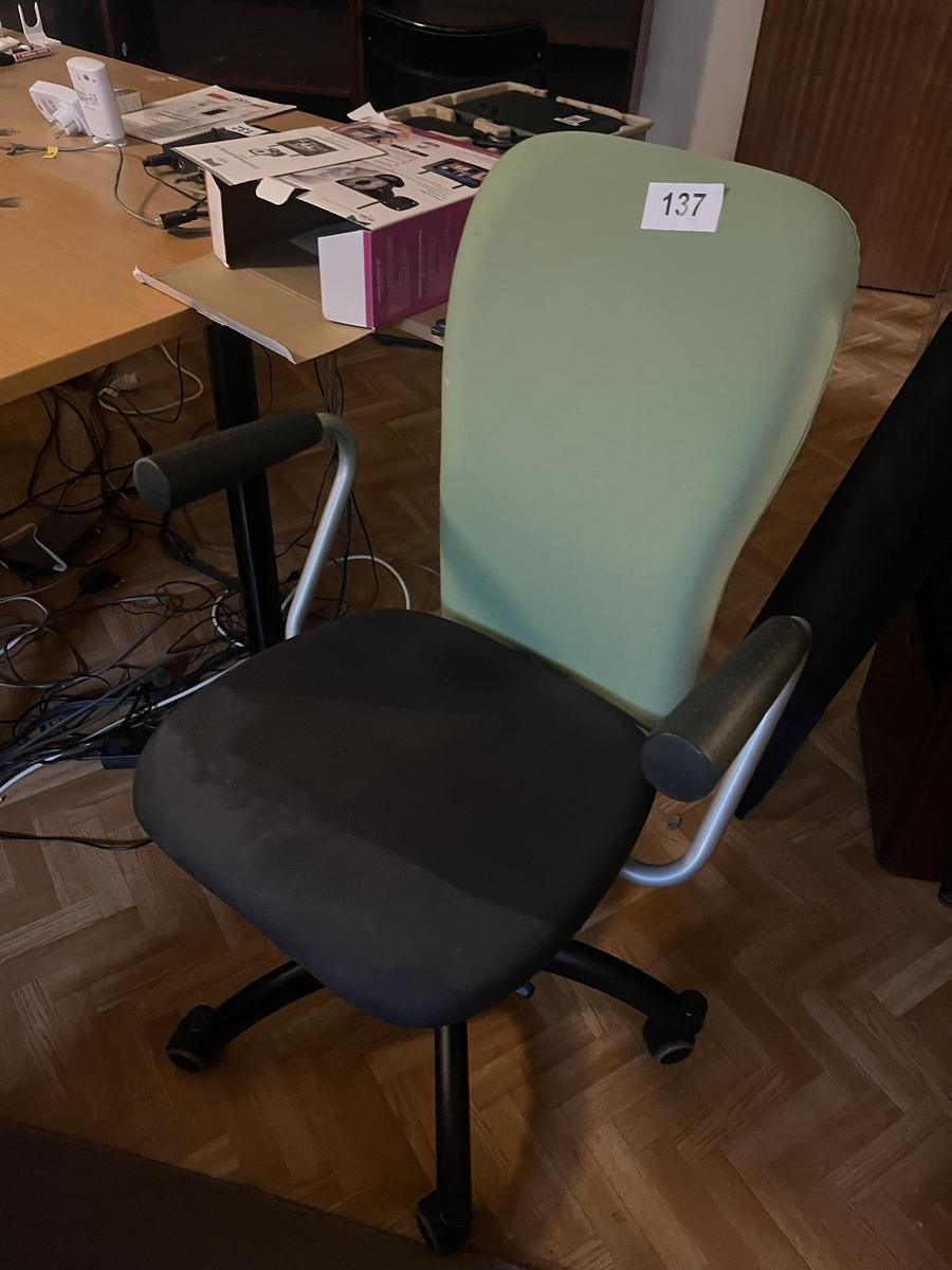 Bürodrehstuhl