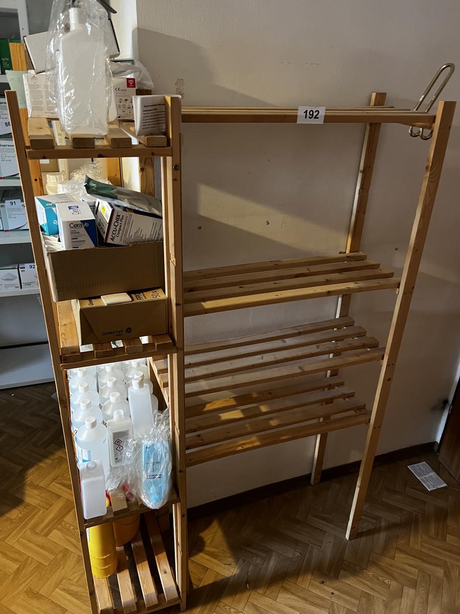 7 Holzregale je ca. 70 x 30 x 150 cm