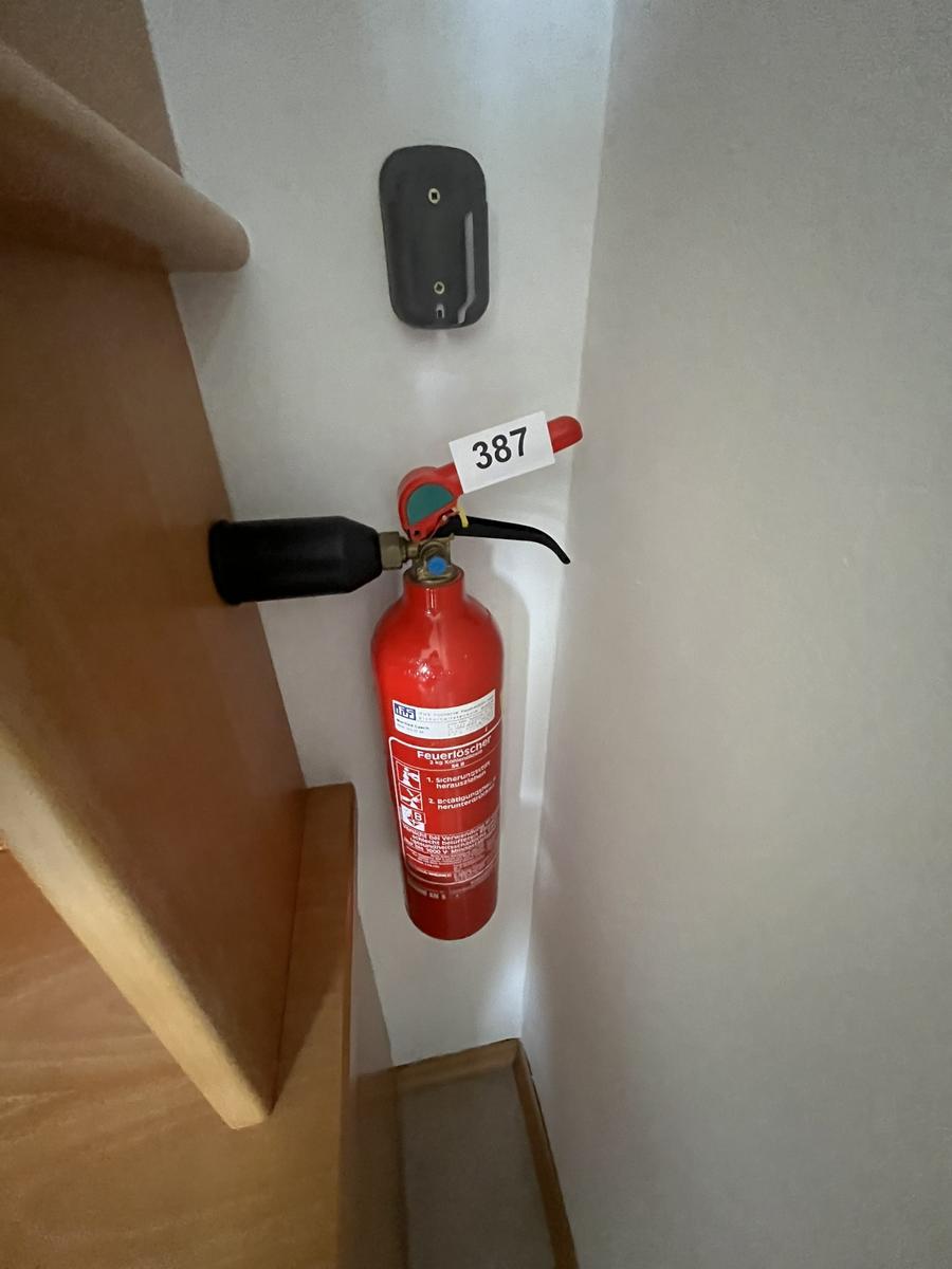 Feuerlöscher?d=2025-06-07 11:08:48