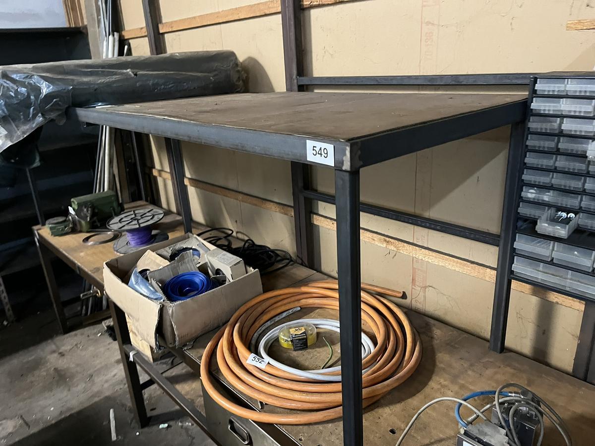 Werktisch, ca. 275x75x80cm?d=2025-06-17 10:26:41