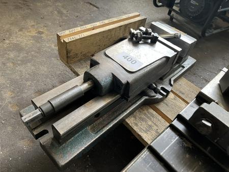 Maschinenschraubstock 160mm Backenbreite Maschinenschraubstock 160mm Backenbreite
