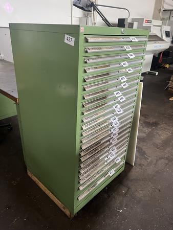 Werkzeugschrank mit 22 Auszugsladen, OHNE Inhalt, 70x70x133cm Werkzeugschrank mit 22 Auszugsladen, OHNE Inhalt, 70x70x133cm