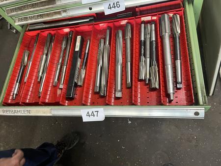 Ladeninhalt an diversen Reibahlen Ladeninhalt an diversen Reibahlen