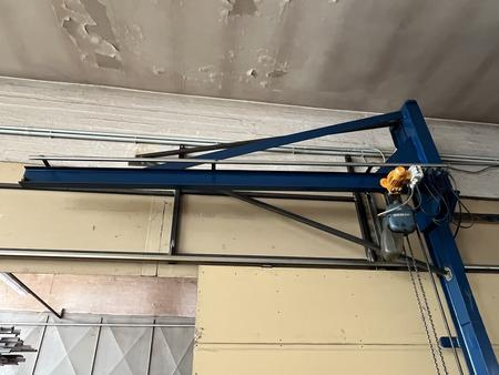 Säulenschwenkkran mit Prüfbuch, Hubkraft 300 kg, Ausladung ca. 300cm, Höhe ca. 300cm Säulenschwenkkran mit Prüfbuch, Hubkraft 300 kg, Ausladung ca. 300cm, Höhe ca. 300cm