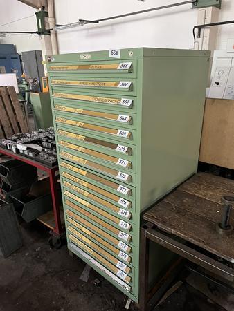 Werkzeugschrank mit 18 Laden, 75x70x155cm OHNE Inhalt Werkzeugschrank mit 18 Laden, 75x70x155cm OHNE Inhalt