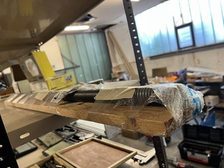 Trapezgewindespindel mit TR 28x5 Trapezgewindespindel mit TR 28x5