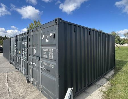 20 Fuß ISO See- und Lagercontainer, RAL7016 Anthrazitgrau, Containernummer: MSOU248199-5 20 Fuß ISO See- und Lagercontainer, RAL7016 Anthrazitgrau, Containernummer: MSOU248199-5