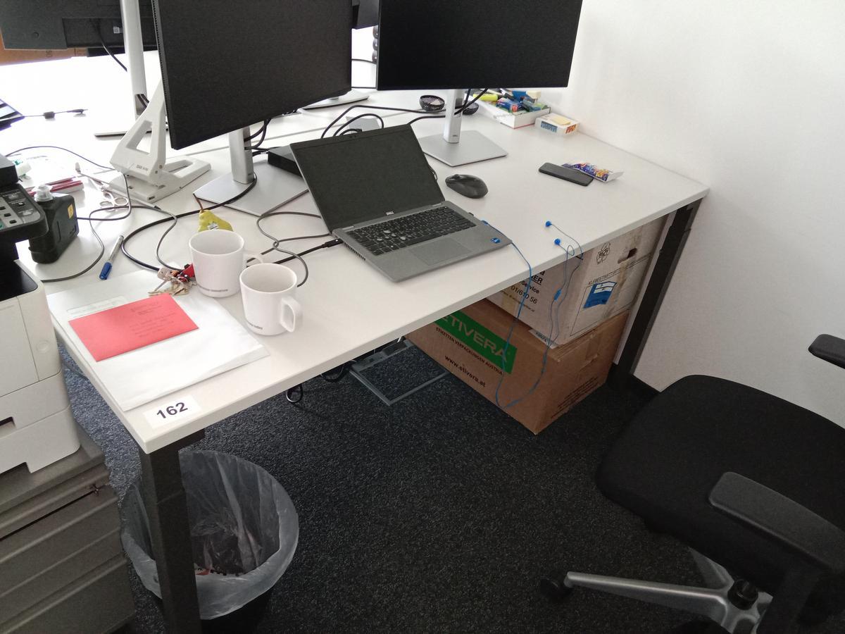 Schreibtisch Steelcase 160 x 80 cm?d=2025-06-16 09:26:20