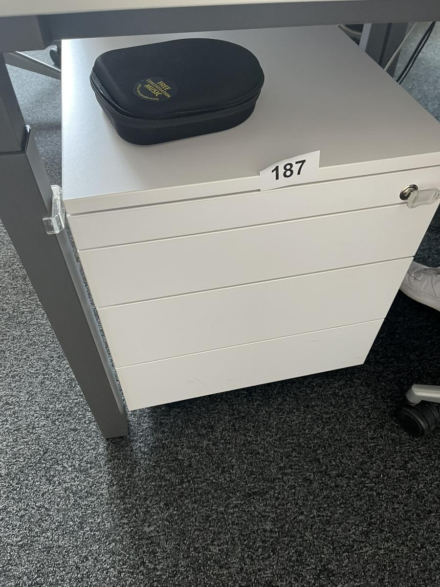 Rollcontainer 54/60 cm mit Auszugsladen?d=2025-06-16 09:17:20