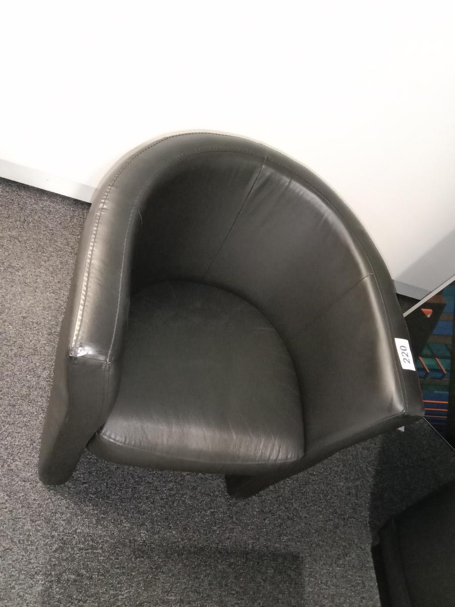 Besprechungssofa?d=2025-06-16 09:27:09
