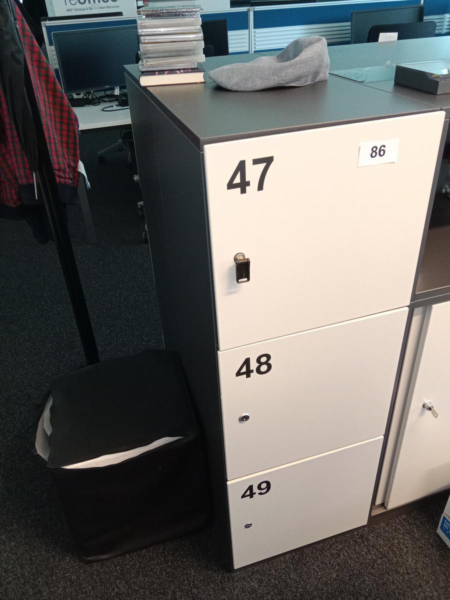 Handtaschenspinde 40/45/150 cm?d=2025-06-16 09:38:57
