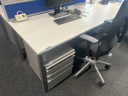 Steelcase Schreibtisch 160/80 cm Steelcase Schreibtisch 160/80 cm