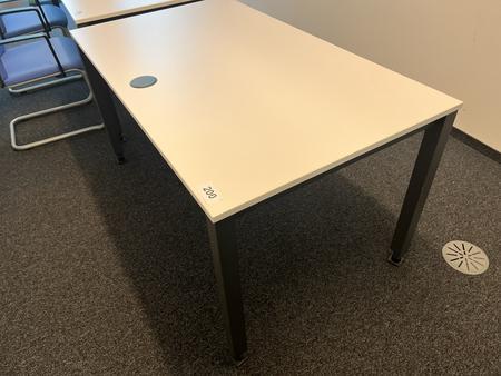 Steelcase Schreibtisch ca. 140/80 cm Steelcase Schreibtisch ca. 140/80 cm