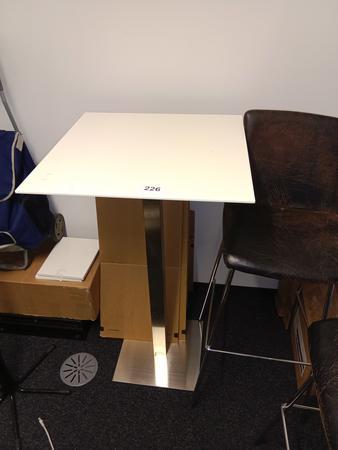 Stehtisch 60/60 cm Stehtisch 60/60 cm