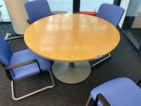Besprechungsstisch ohne Stühle Besprechungsstisch ohne Stühle