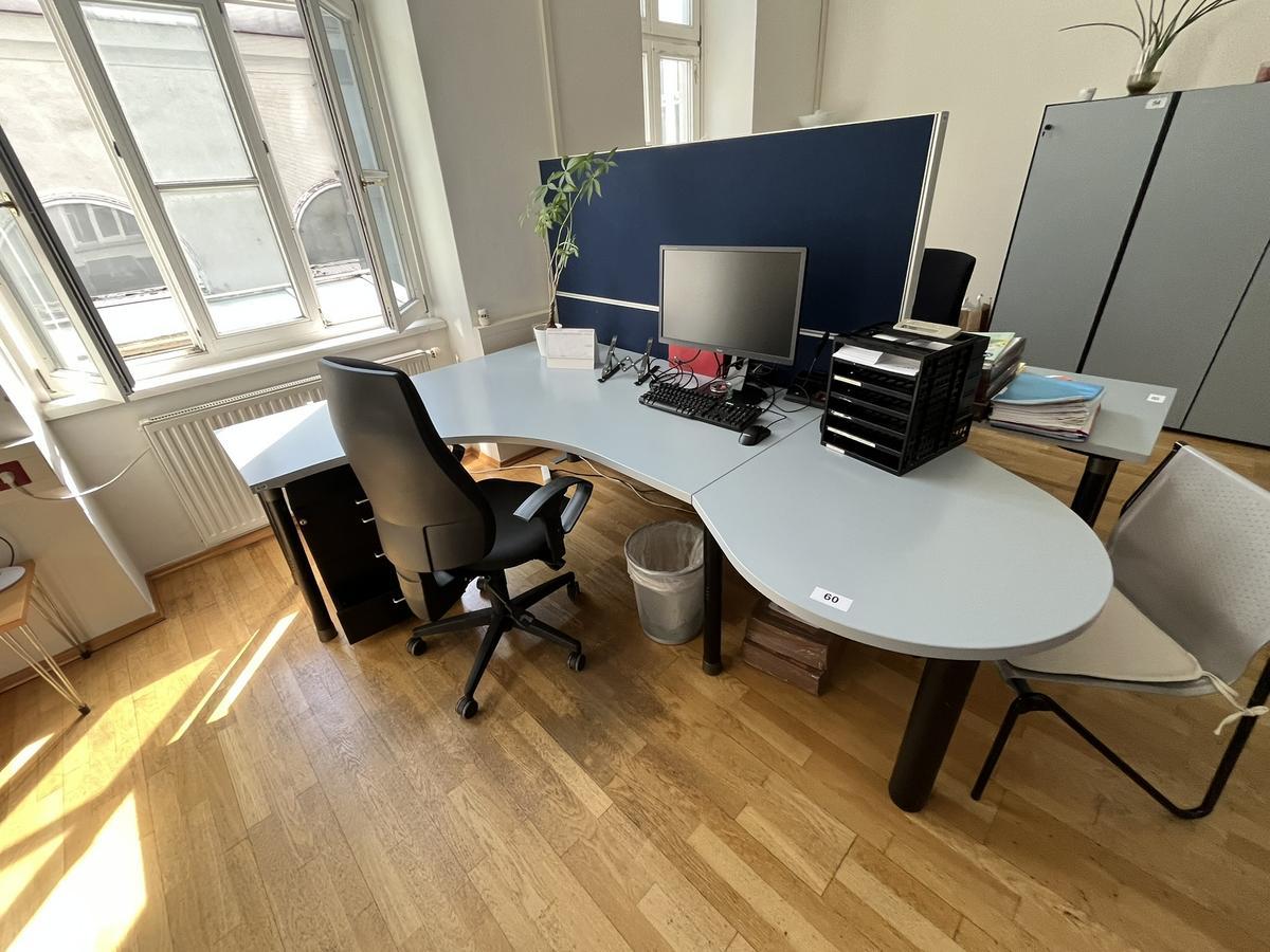 Schreibtisch 2-teilig geschwungen?d=2025-06-16 07:35:27