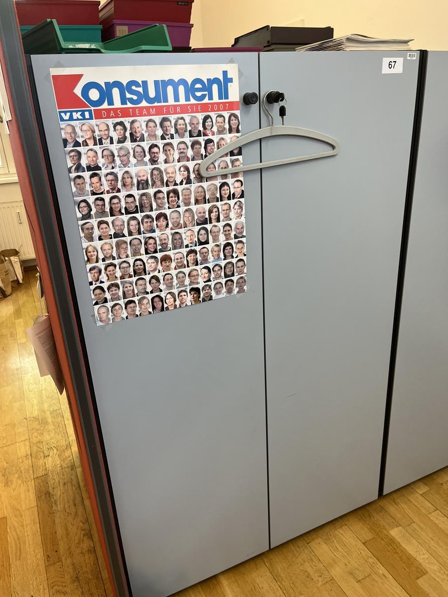 Aktenschrank mit Doppeltüre