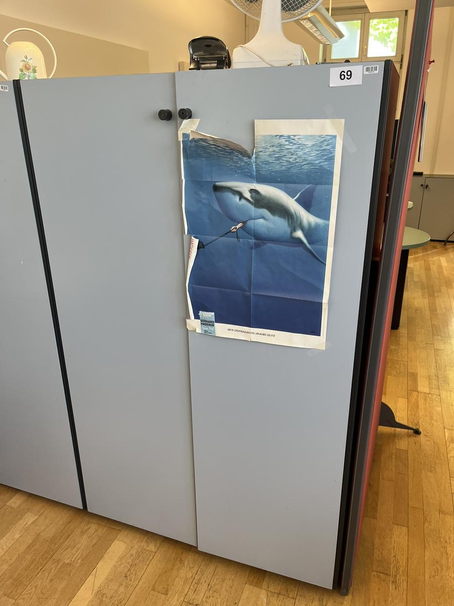 Aktenschrank mit Doppeltüre