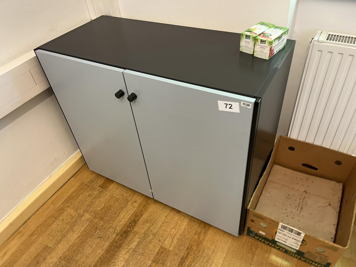 Aktenschrank mit Doppeltüre