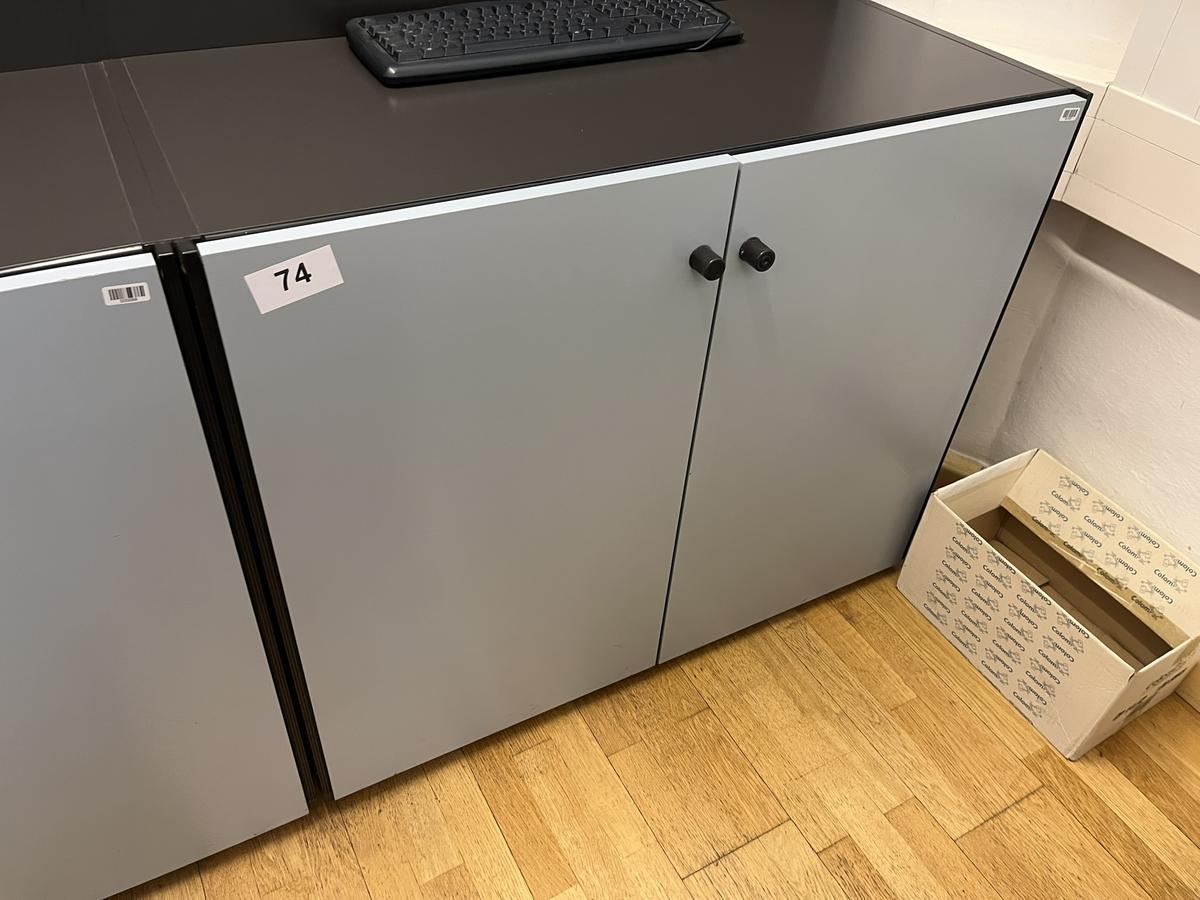 Aktenschrank mit Doppeltüre