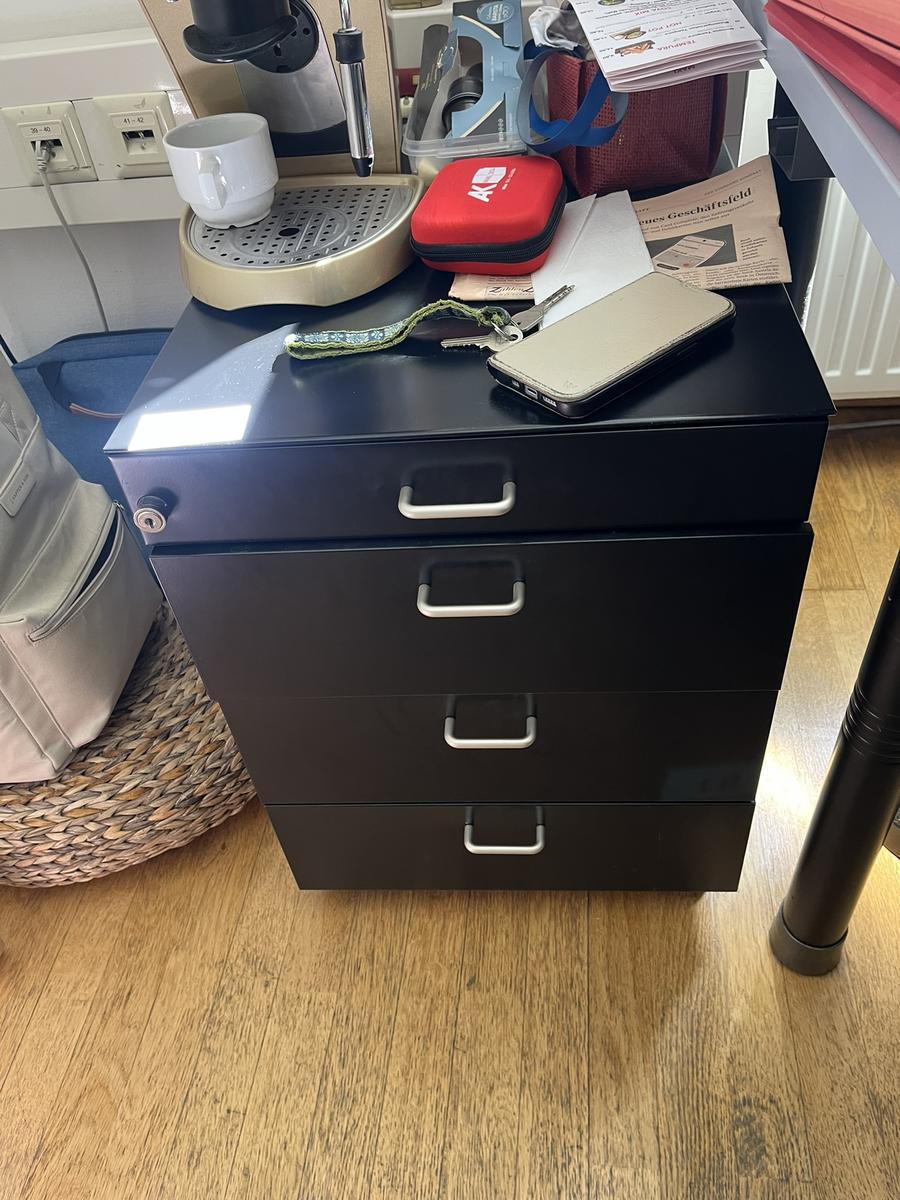 Rollcontainer