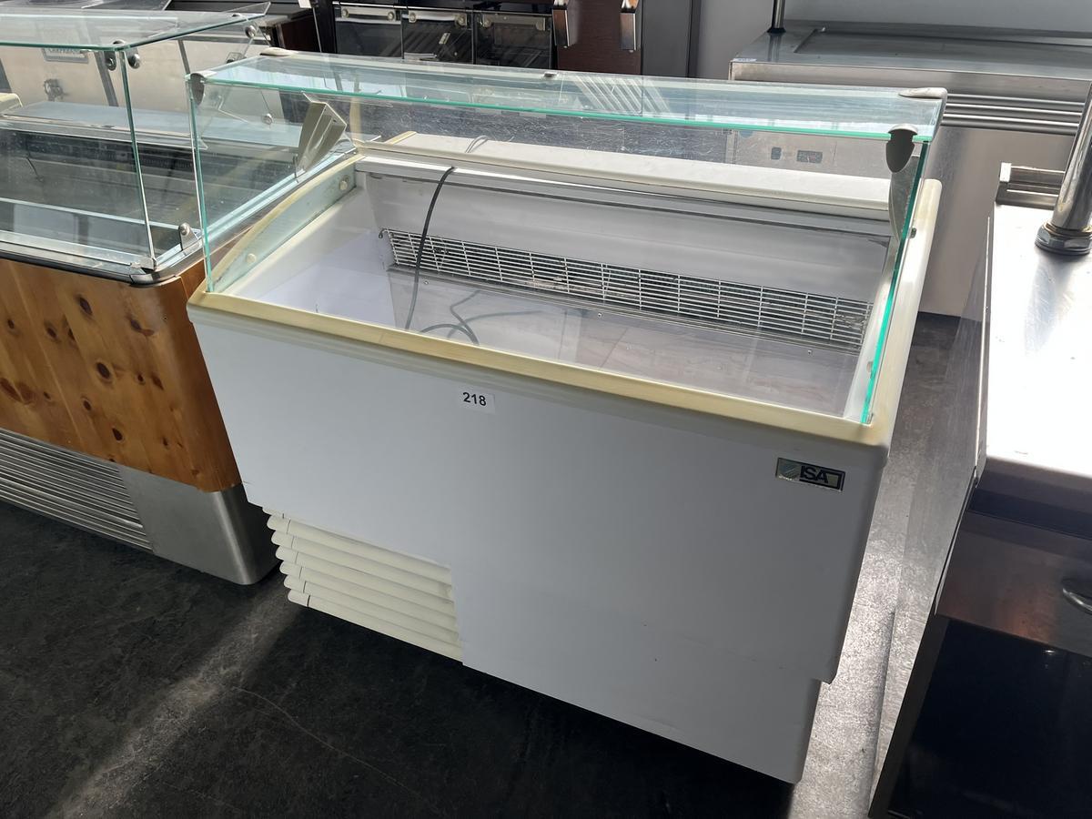 ISA Eisausgabepult Typ ISETTA 6R STD?d=2025-06-17 03:39:51