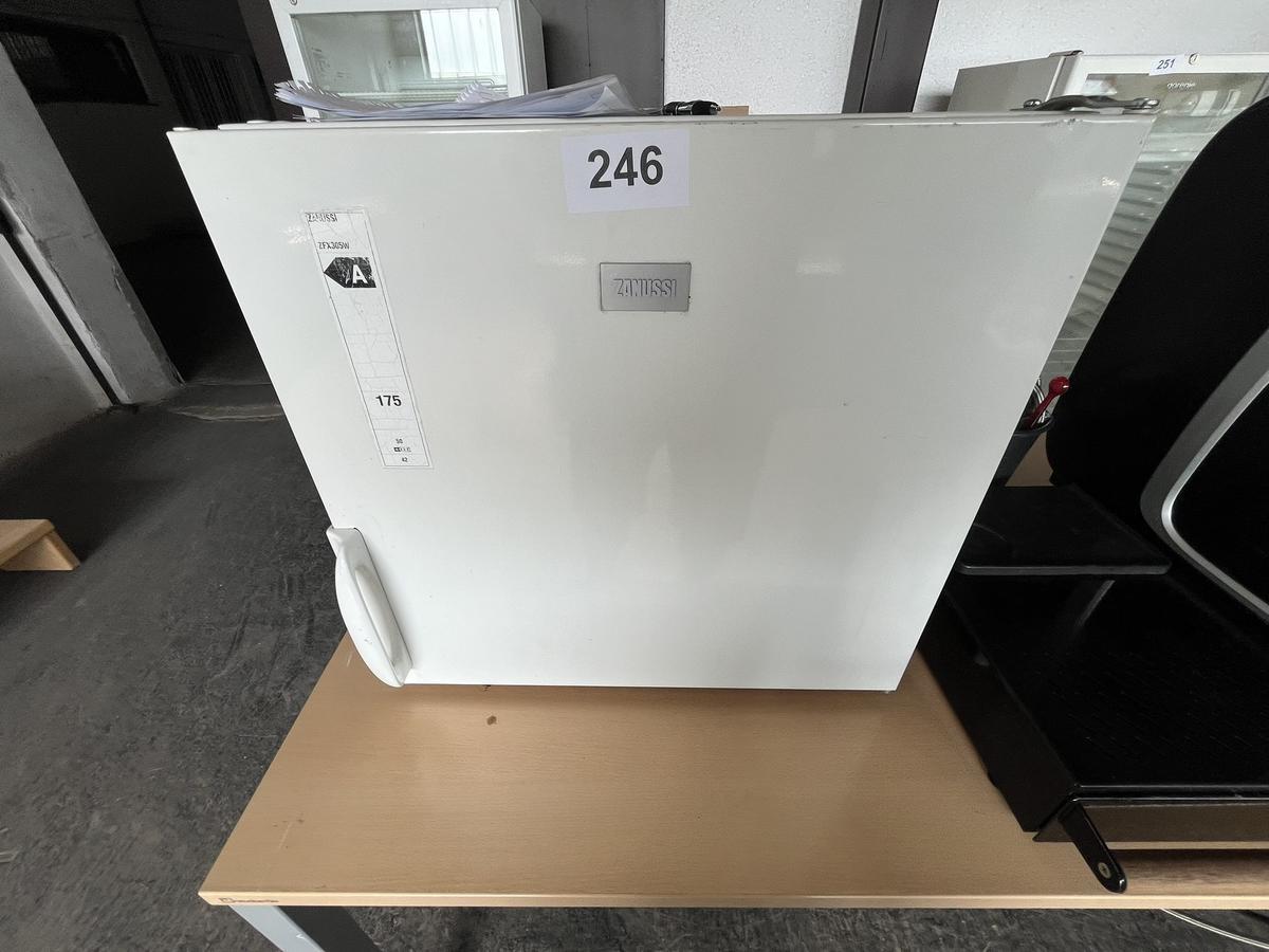 Zanussi ZFX305W