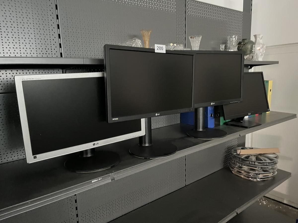 4 Stk. LG Monitoren?d=2025-06-17 06:09:08