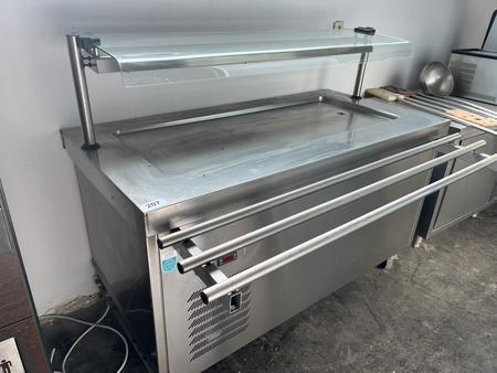 Rieber Modul, steckerfertig, Kühlaggregat, 160x80cm, mit Aufsatz und Beleuchtung Rieber Modul, steckerfertig, Kühlaggregat, 160x80cm, mit Aufsatz und Beleuchtung