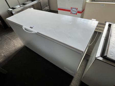 Zanussi Tiefkühltruhe ZFC51400WA, Nutzinhalt 495 Liter Zanussi Tiefkühltruhe ZFC51400WA, Nutzinhalt 495 Liter