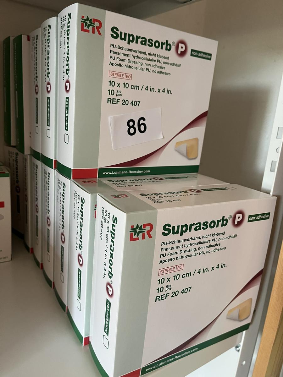 12 Packungen a 10 Stück Suprasorb PU-Schaumverband 10 x 10 cm