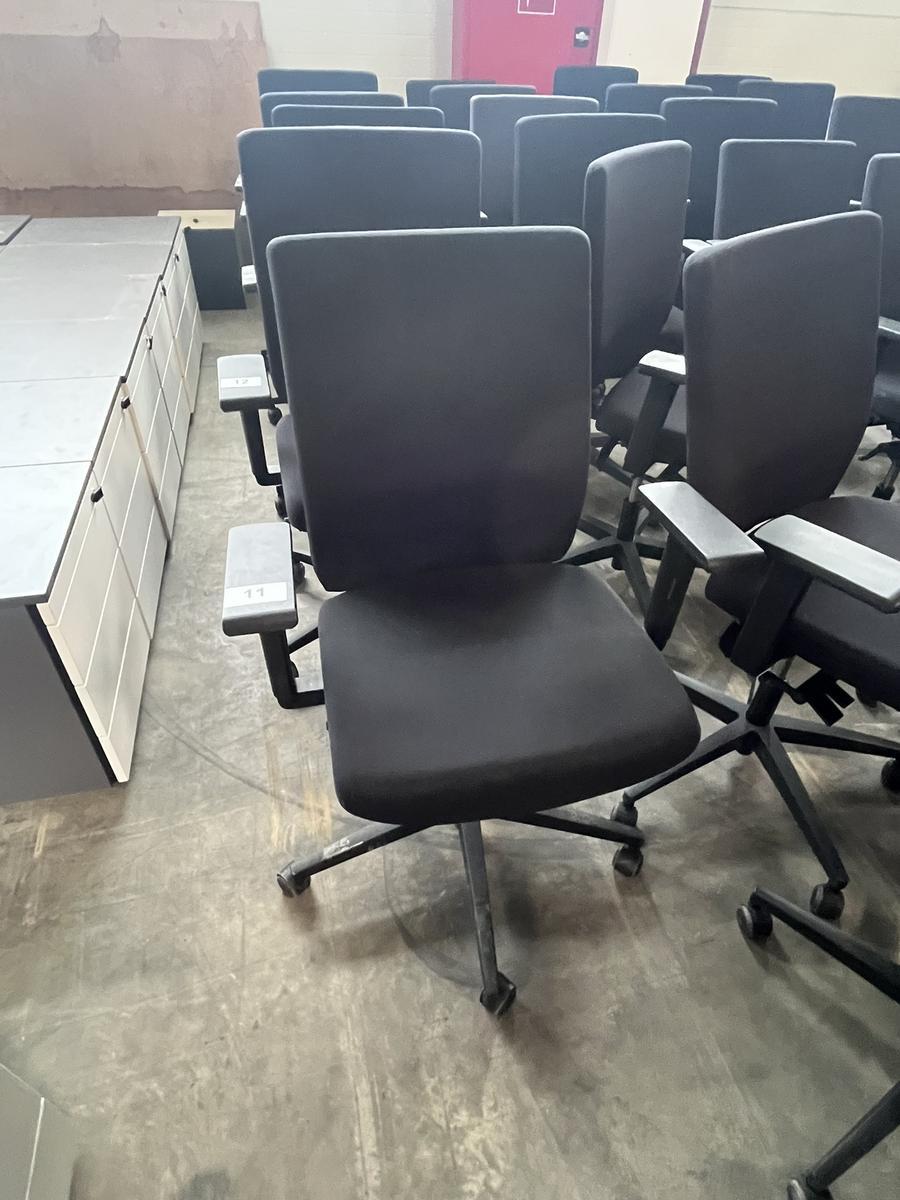 VIASIT - Neudörfler ergonomischer Bürodrehstuhl, schwarz, mit Armlehnen, Neigung, höhenverstellbar?d=2025-06-22 18:51:57