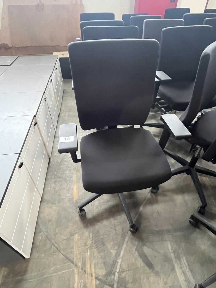 VIASIT - Neudörfler ergonomischer Bürodrehstuhl, schwarz, mit Armlehnen, Neigung, höhenverstellbar?d=2025-06-22 18:49:44