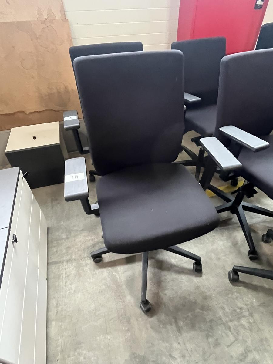 VIASIT - Neudörfler ergonomischer Bürodrehstuhl, schwarz, mit Armlehnen, Neigung, höhenverstellbar?d=2025-06-22 19:03:05