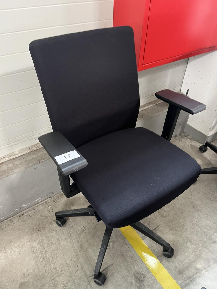 VIASIT - Neudörfler ergonomischer Bürodrehstuhl, schwarz, mit Armlehnen, Neigung, höhenverstellbar?d=2025-06-22 23:51:02