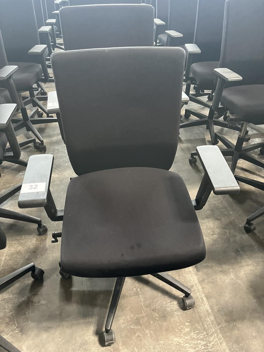 VIASIT - Neudörfler ergonomischer Bürodrehstuhl, schwarz, mit Armlehnen, Neigung, höhenverstellbar?d=2025-06-22 23:40:24