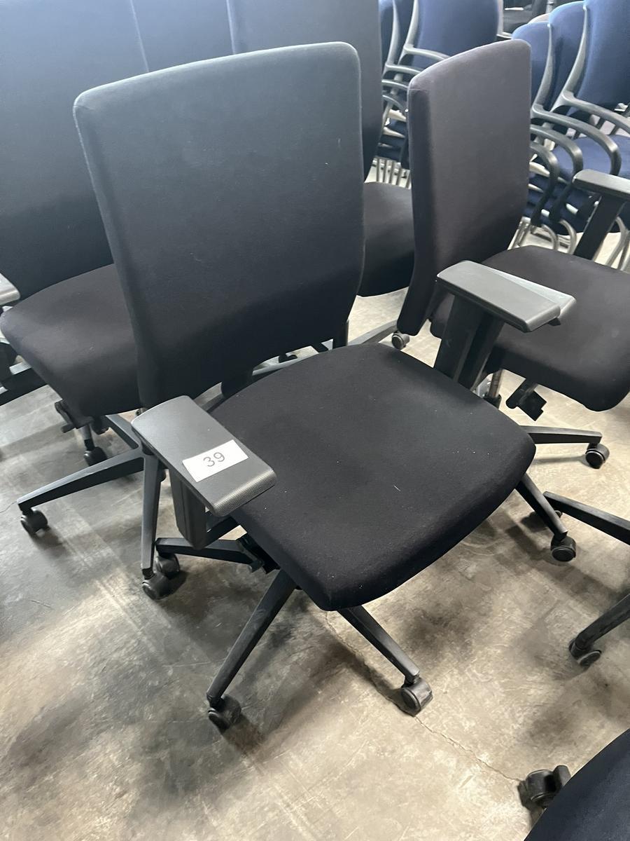 VIASIT - Neudörfler ergonomischer Bürodrehstuhl, schwarz, mit Armlehnen, Neigung, höhenverstellbar?d=2025-06-22 18:53:09