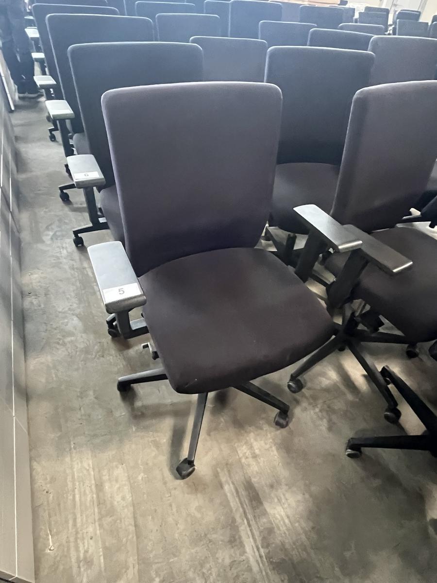 VIASIT - Neudörfler ergonomischer Bürodrehstuhl, schwarz, mit Armlehnen, Neigung, höhenverstellbar?d=2025-06-22 18:46:32