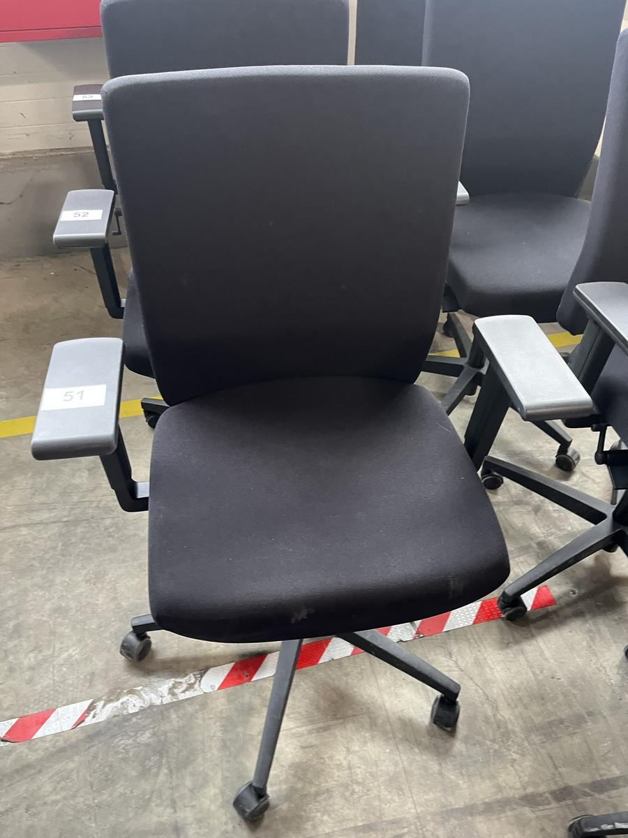 VIASIT - Neudörfler ergonomischer Bürodrehstuhl, schwarz, mit Armlehnen, Neigung, höhenverstellbar?d=2025-06-22 18:44:16