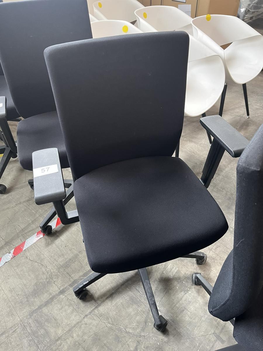 VIASIT - Neudörfler ergonomischer Bürodrehstuhl, schwarz, mit Armlehnen, Neigung, höhenverstellbar?d=2025-06-22 18:41:05
