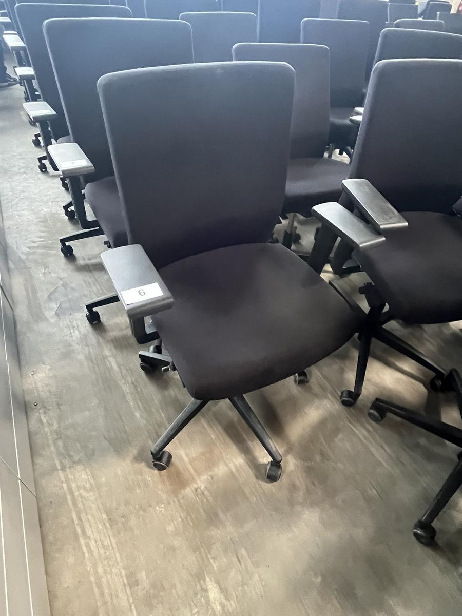 VIASIT - Neudörfler ergonomischer Bürodrehstuhl, schwarz, mit Armlehnen, Neigung, höhenverstellbar?d=2025-06-22 18:46:30