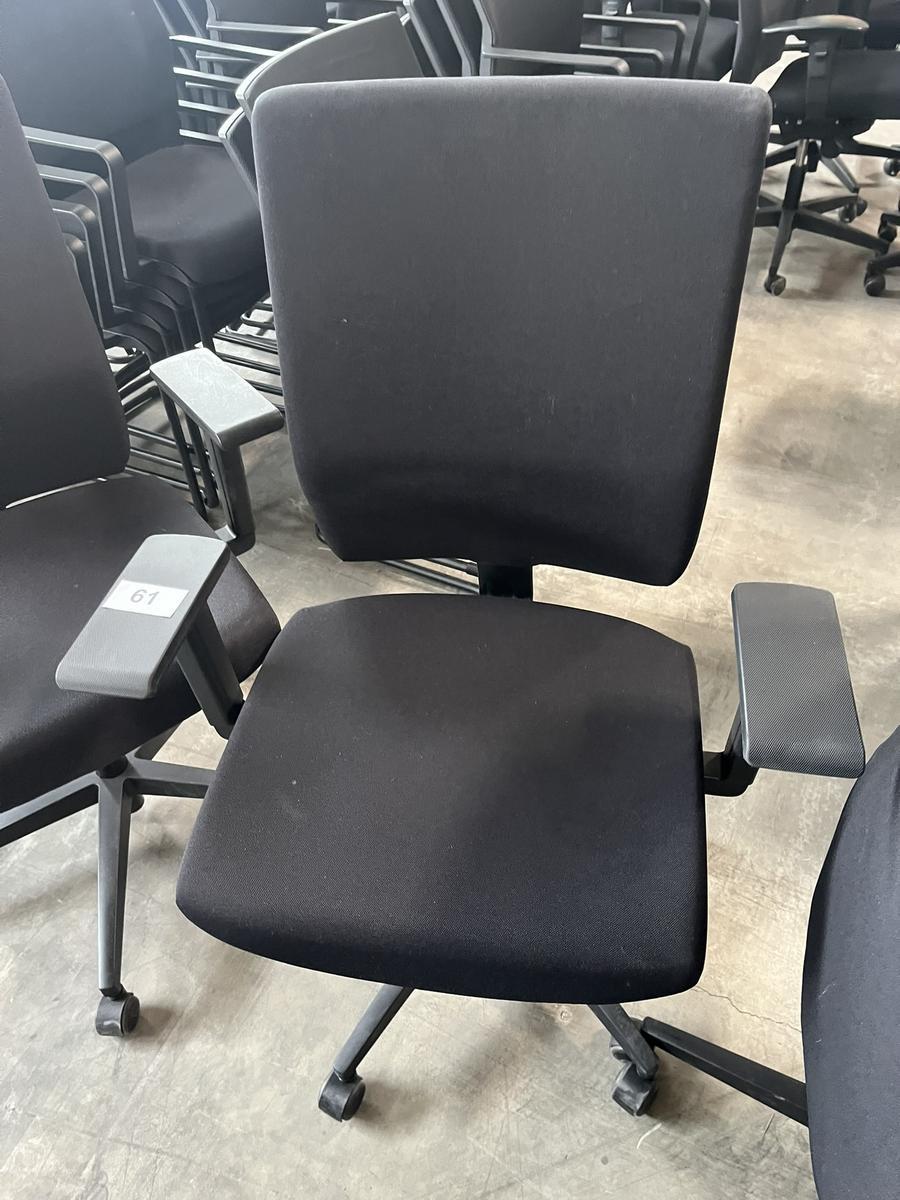 VIASIT - Neudörfler ergonomischer Bürodrehstuhl, schwarz, mit Armlehnen, Neigung, höhenverstellbar
