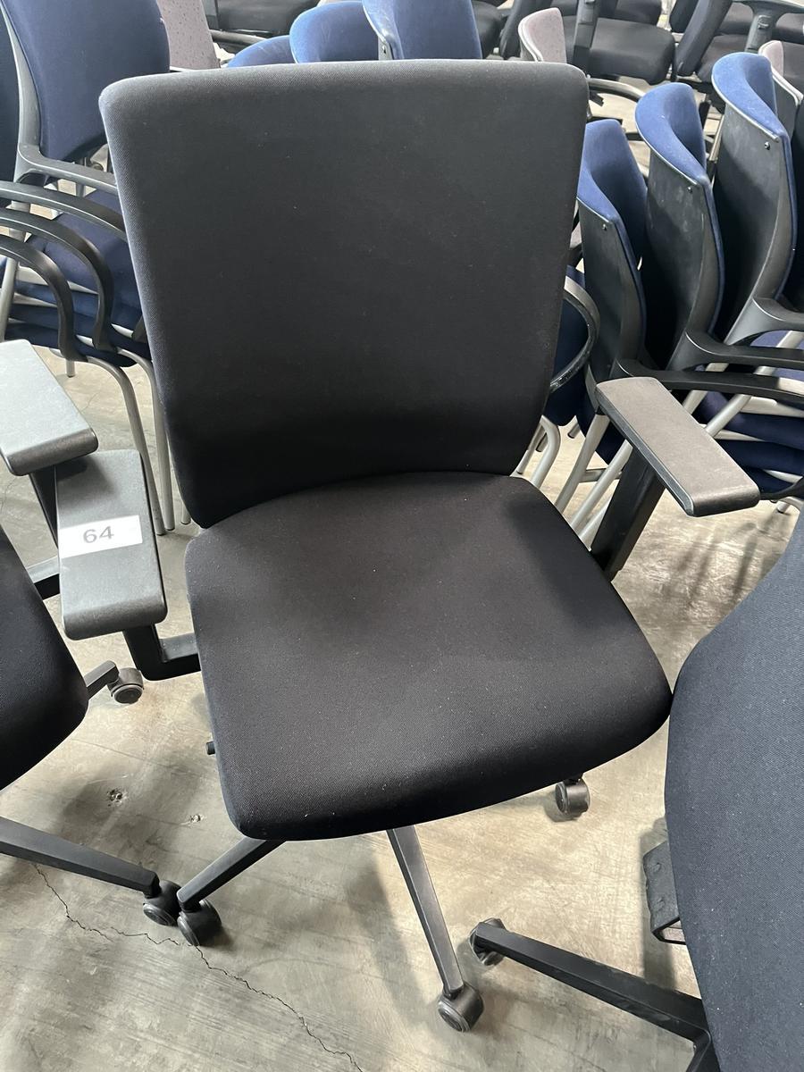 VIASIT - Neudörfler ergonomischer Bürodrehstuhl, schwarz, mit Armlehnen, Neigung, höhenverstellbar