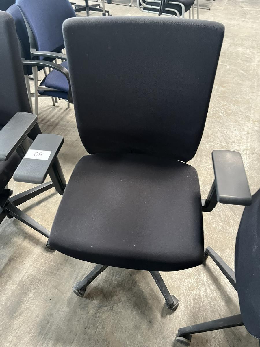 VIASIT - Neudörfler ergonomischer Bürodrehstuhl, schwarz, mit Armlehnen, Neigung, höhenverstellbar