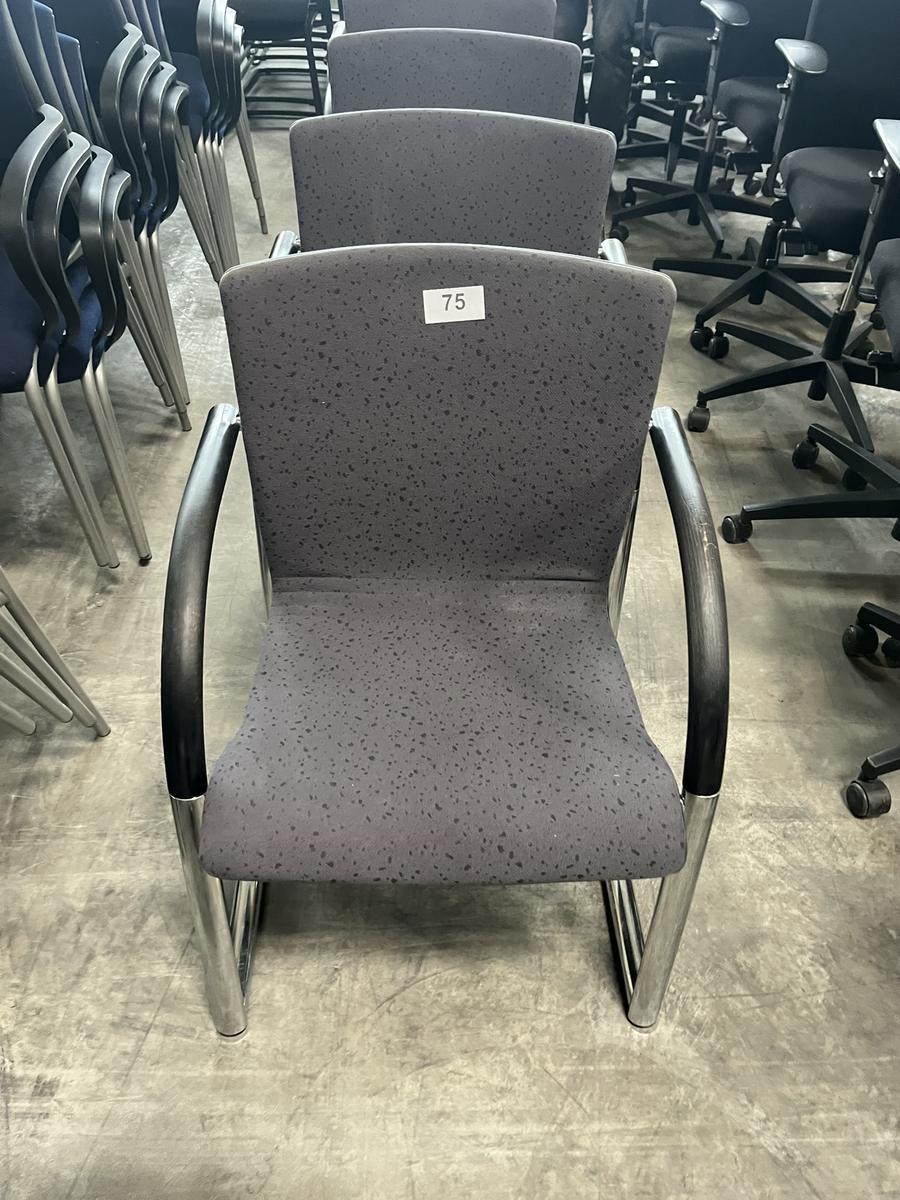 5 Stk. Braun Besprechungsstühle?d=2025-06-22 19:00:41