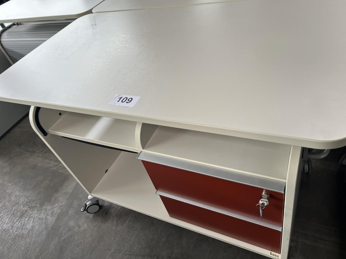 Bene Aktenschrankmodul mit Rollen?d=2025-06-22 19:01:55